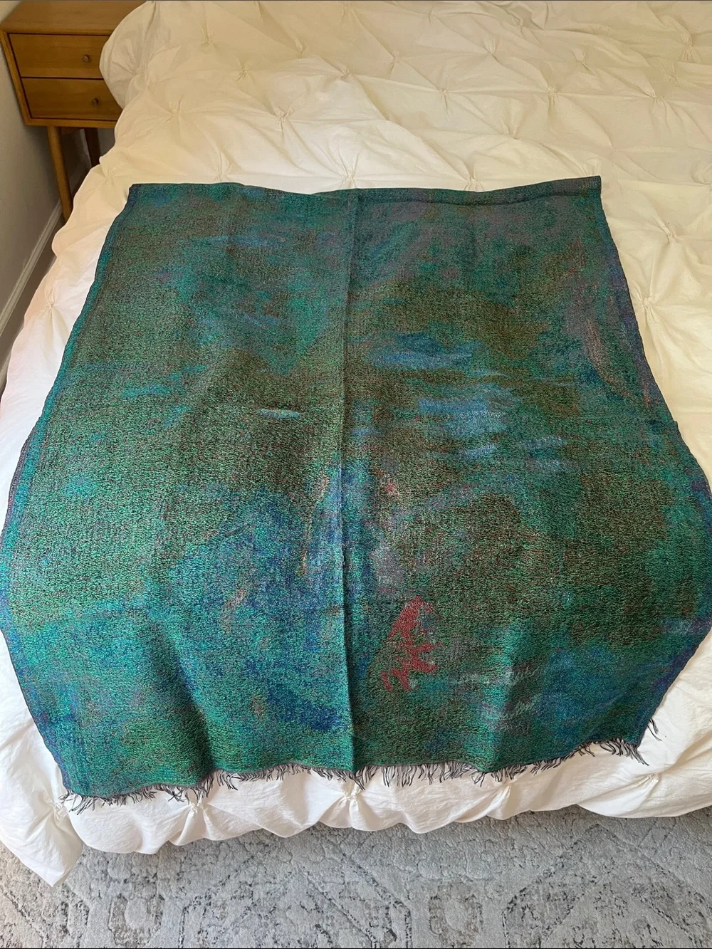 The Metropolitan Museum of Art lightweight iridescent